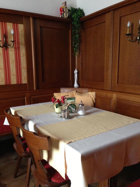 Gasthof-Pension Weisz-Artner Frauenkirchen Luaran gambar