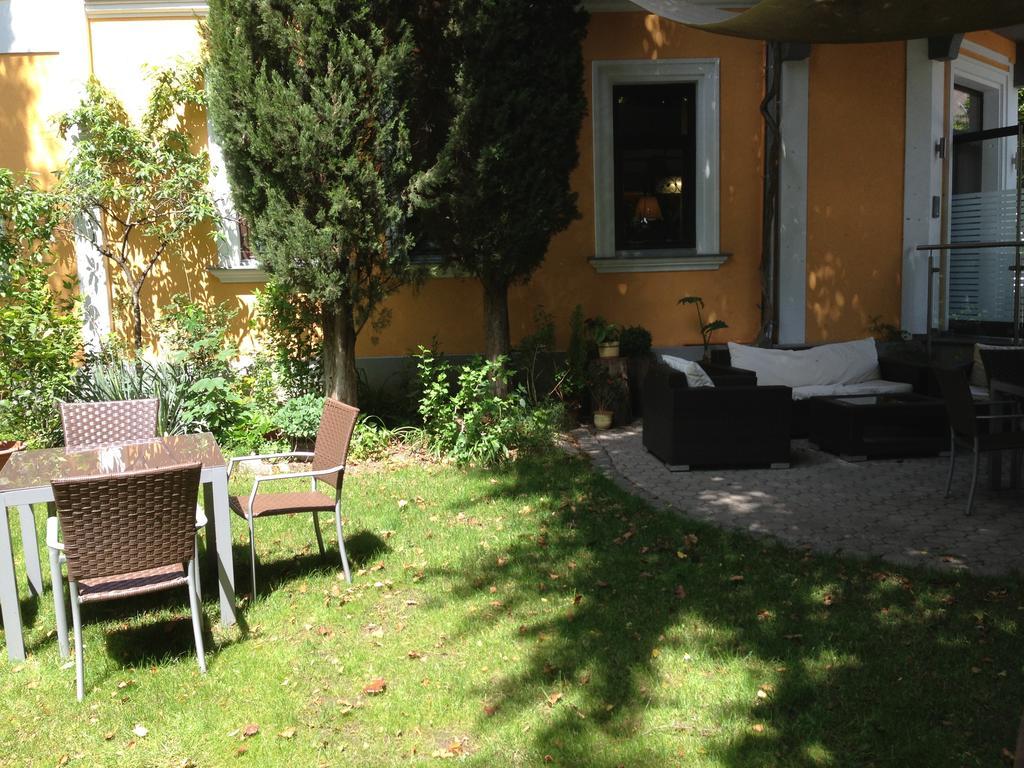 Gasthof-Pension Weisz-Artner Frauenkirchen Luaran gambar